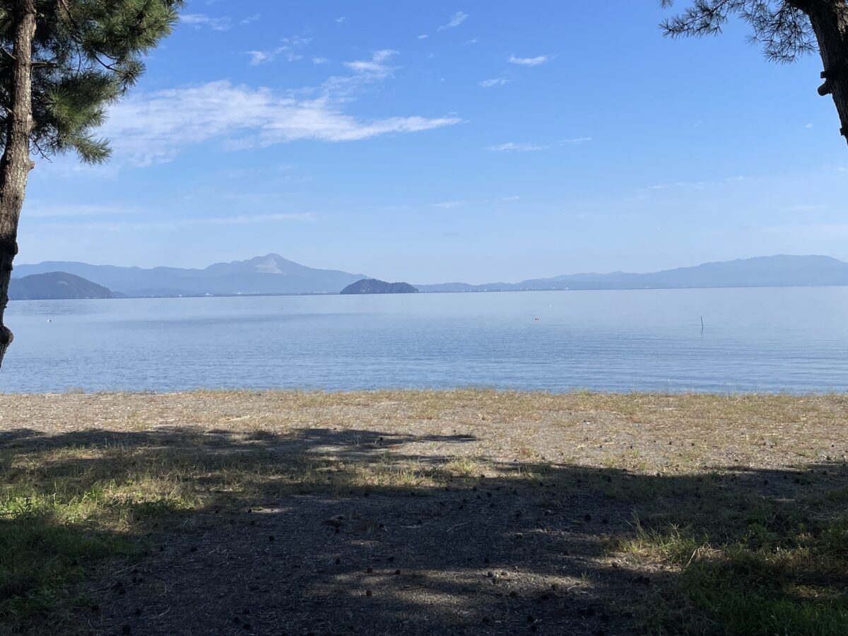 おはようございます!さっ!今日も2件 琵琶湖浜付き物件の案内の予約を頂いておりますので、準備して出かけます。今日も、よろしくお願い致します ...